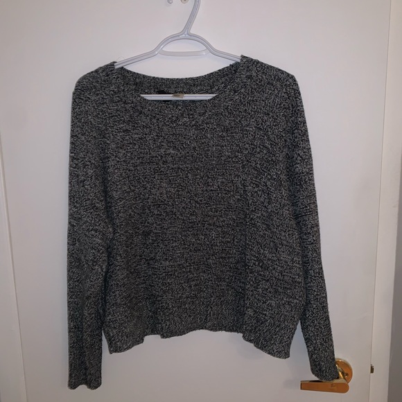 [L]👚H&M sweater - Picture 1 of 6